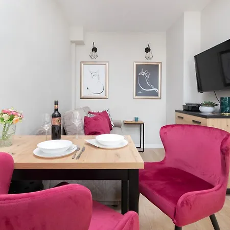 Brzezno Apartament Przy Plazy By Renters * 格但斯克